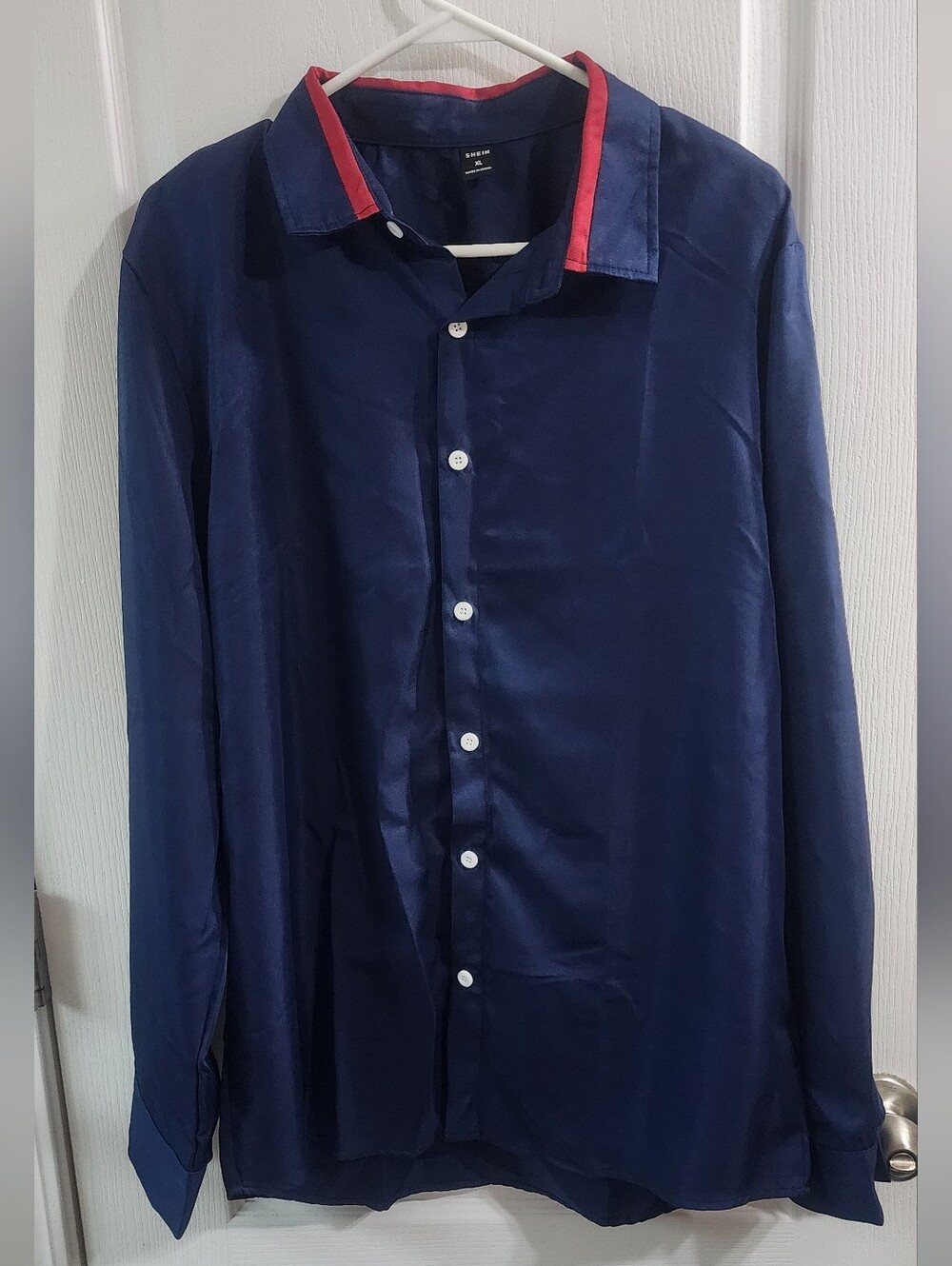 SHEIN Navy Blue Long-Sleeve Button-Up Shirt with Red Collar Stripe